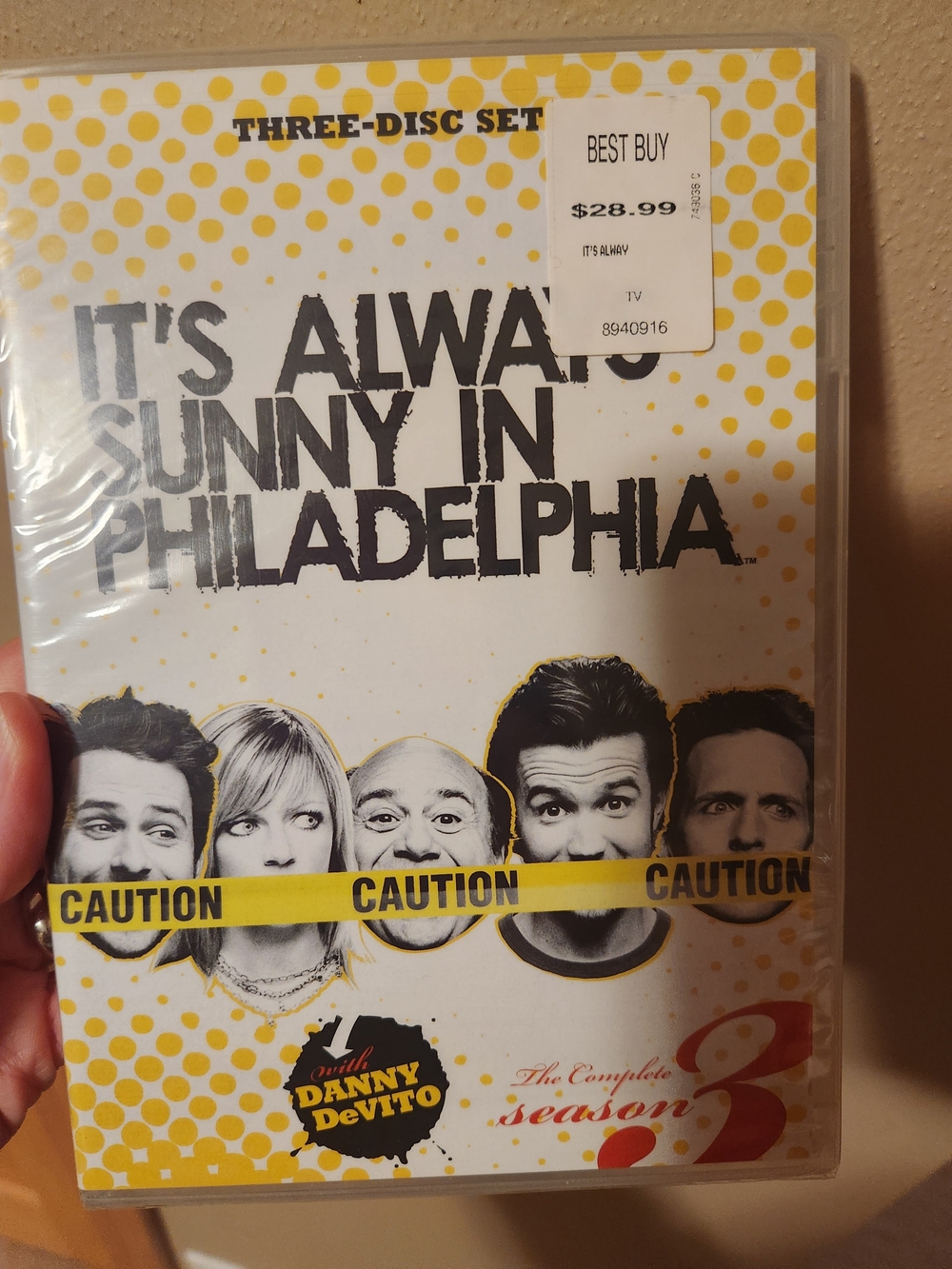 It's Always Sunny in Philadelphia Season 3 DVD - Yellow Caution Design
